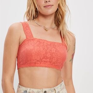*NWT* AE Lace Overlay Super Cropped Tank Top